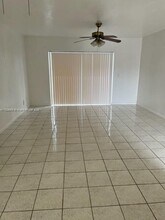 205 NE 141st St-Unit -6-1-3 in Miami, FL - Building Photo - Building Photo