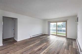 Residence at 249 in Xenia, OH - Building Photo - Building Photo