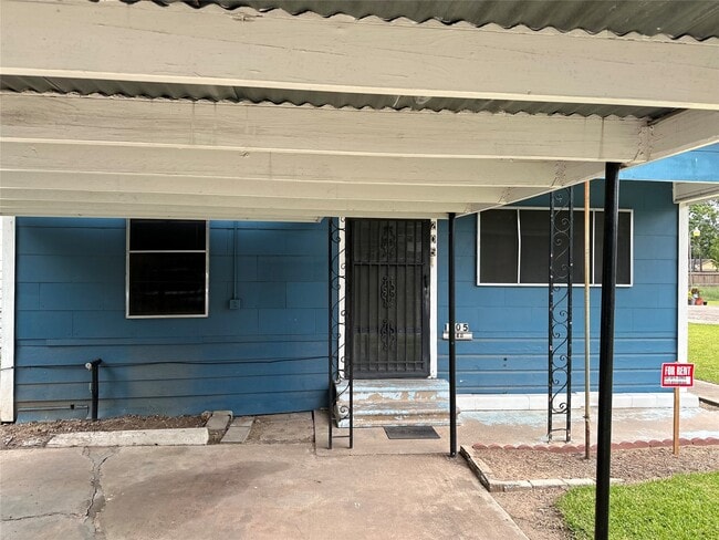 1205 Avenue E in Rosenberg, TX - Building Photo - Building Photo