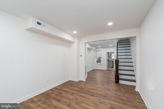 116 S Durham St in Baltimore, MD - Building Photo - Building Photo