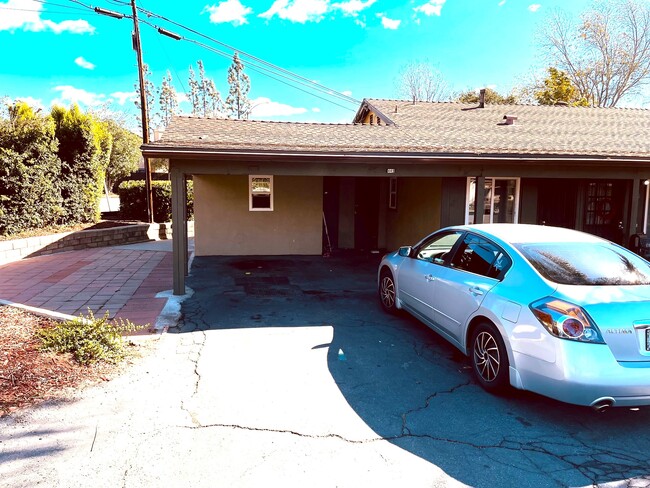 419 E 11th Ave in Escondido, CA - Building Photo - Building Photo