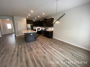 419 Brookgreen Dr in Moncks Corner, SC - Building Photo - Building Photo