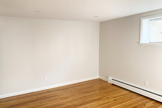 40 Stone St in Beverly, MA - Building Photo - Interior Photo