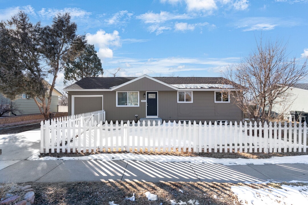 3919 Tennyson Ave in Colorado Springs, CO - Building Photo