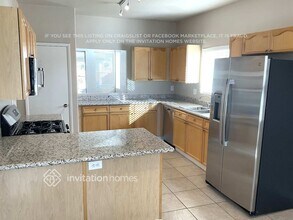 7308 N Mountain Thicket St in Las Vegas, NV - Foto de edificio - Building Photo