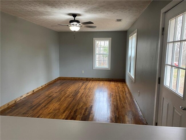 2629 Carl Dr in Gainesville, GA - Building Photo - Building Photo