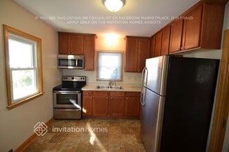 245 Wyoming St E in St. Paul, MN - Building Photo - Building Photo