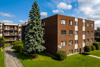 Grand Parc in Brossard, QC - Building Photo - Building Photo