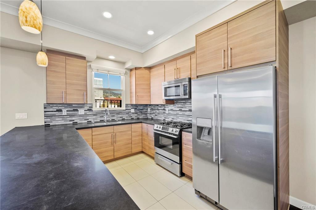 342 Myrtle St in Glendale, CA - Building Photo