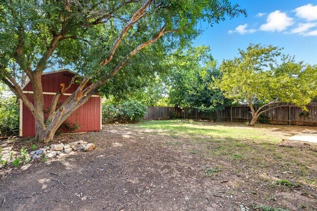 617 Riverway Ln in Leander, TX - Building Photo - Building Photo