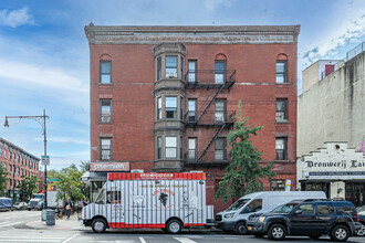109 Franklin St in Brooklyn, NY - Foto de edificio - Building Photo