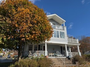 96 Ocean Ave in West Haven, CT - Building Photo - Building Photo