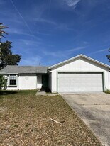 3240 Butterfield St in Deltona, FL - Building Photo
