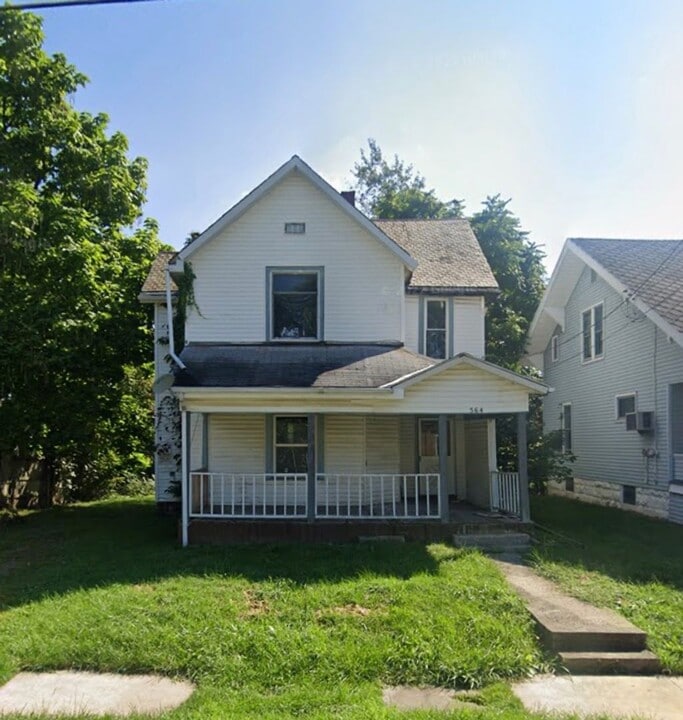 564 Bowman St in Mansfield, OH - Building Photo