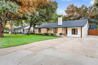 3643 S Hills Ave in Fort Worth, TX - Building Photo - Building Photo