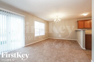 1403 Round Lake Rd in Greenwood, IN - Building Photo - Building Photo