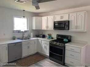 2001 Main St in Belmar, NJ - Building Photo - Building Photo