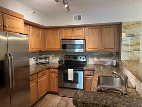 160 Yacht Club Way in Hypoluxo, FL - Building Photo - Building Photo