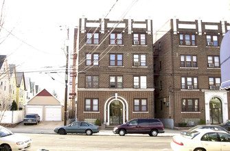 759 Avenue A in Bayonne, NJ - Building Photo - Building Photo