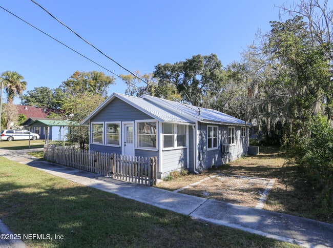 505 N 9th St in Palatka, FL - Building Photo - Building Photo