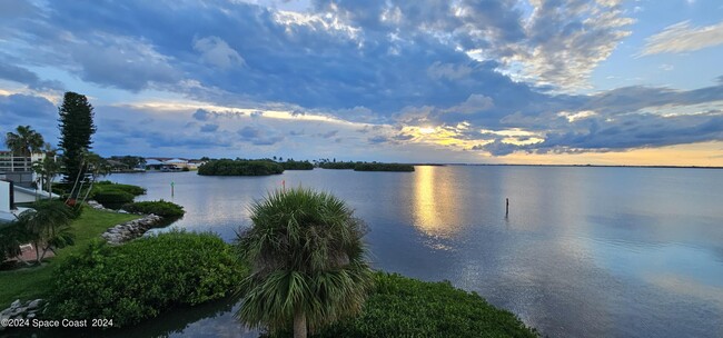 190 Seminole Ln in Cocoa Beach, FL - Building Photo - Building Photo