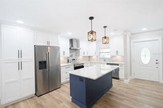 47 Cypress Dr in Palm Harbor, FL - Building Photo - Building Photo