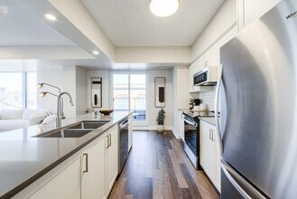 The Madeleine in Kingston, ON - Foto de edificio - Building Photo