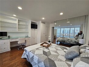 10501 Wilshire Blvd in Los Angeles, CA - Building Photo - Building Photo