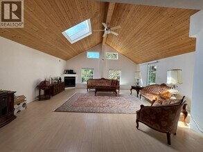 23418 Tamarack Ln in Maple Ridge, BC - Building Photo - Building Photo