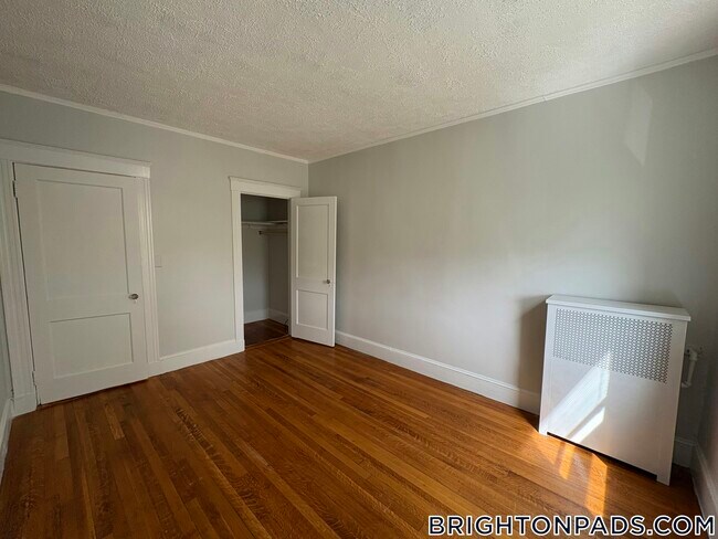 1615 Commonwealth Ave