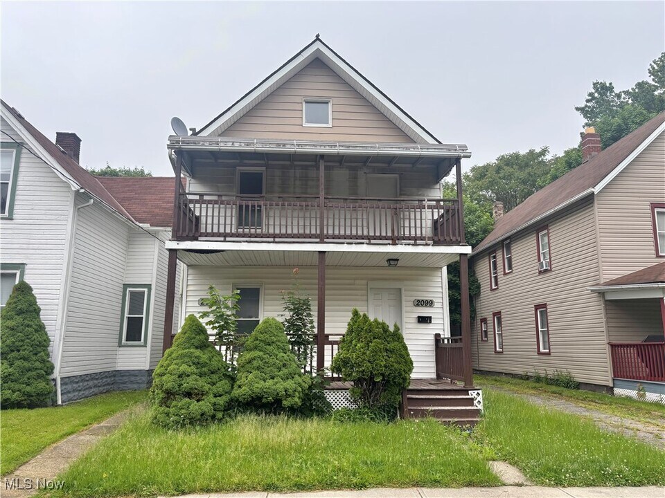 2097 W 93rd St in Cleveland, OH - Building Photo