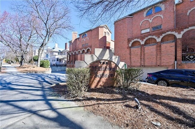 property at 751 Piedmont Ave NE