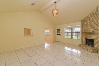 3803 Lochmire Ln in Houston, TX - Building Photo - Building Photo