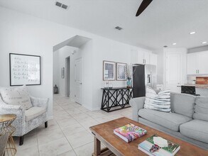 201 Daydream Ave in Yulee, FL - Building Photo - Building Photo