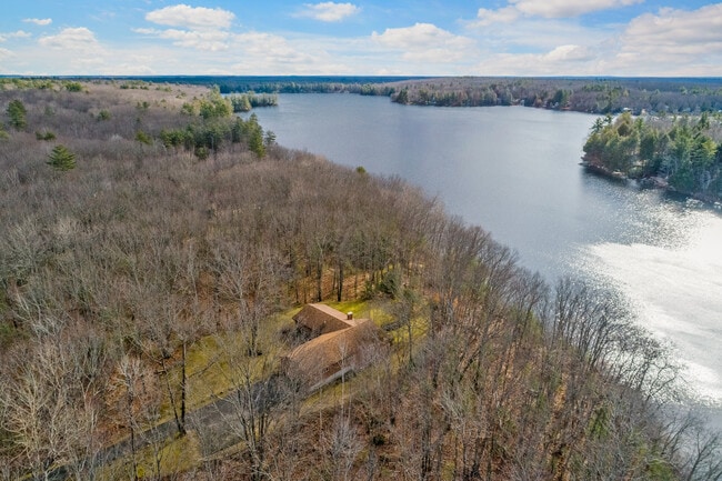 property at 31 Muscatawa Ln