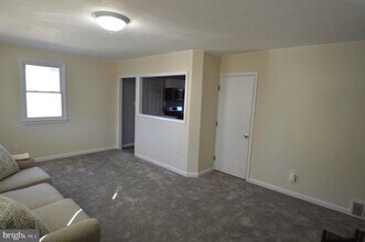 267 Mott Ave in Burlington, NJ - Building Photo - Building Photo