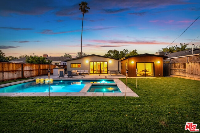 property at 13542 Valleyheart Dr N