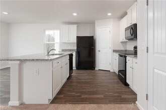 4702 Hazelburn Dr in Greensboro, NC - Building Photo - Building Photo