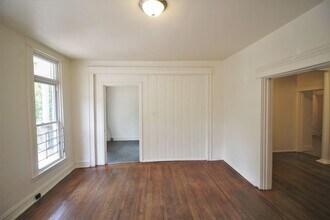 3212 N Calvert St in Baltimore, MD - Building Photo - Building Photo