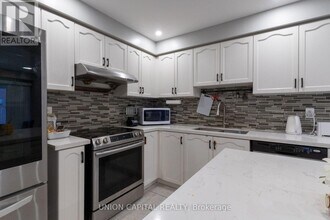92 Guinevere Rd in Markham, ON - Building Photo - Building Photo