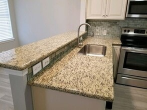 1015 Bluewater Hwy in Surfside Beach, TX - Building Photo - Building Photo