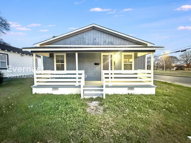 property at 3335 31st Pl N