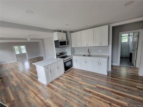 1856 Boston Ave in Bridgeport, CT - Building Photo - Building Photo