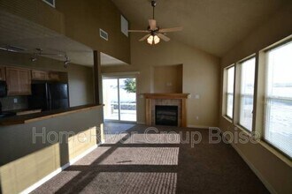 9247 W Brogan Dr in Boise, ID - Building Photo - Building Photo