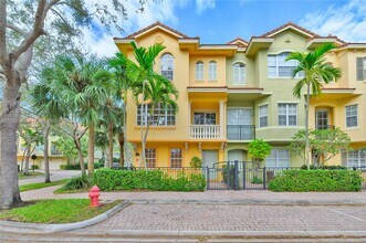 2509 San Pietro Cir in Palm Beach Gardens, FL - Building Photo - Building Photo