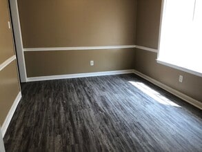 4010 Friendly Way in Memphis, TN - Building Photo - Building Photo