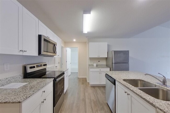 18318 Gibraltar Ln in Lehigh Acres, FL - Building Photo - Building Photo