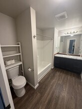 1480 SE Cole Rd in Shelton, WA - Building Photo - Building Photo