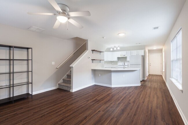 property at 186 Hutchinson St NE