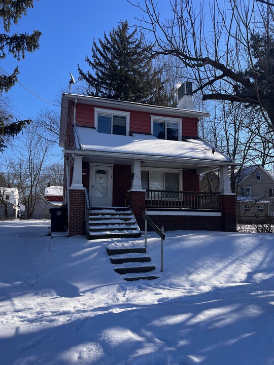 969 Cordova Ave in Akron, OH - Building Photo